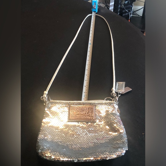 SOLD Gorgeous Coach Poppy Sequin Limited Edition Small Bag Purse with 2 Purse… - Picture 9 of 10